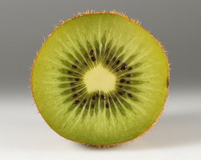 کیوی (kg)