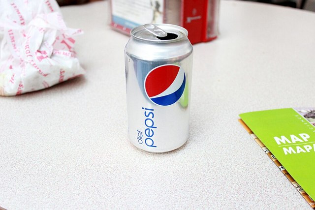 پێپسی دایەت 30 × 250ml